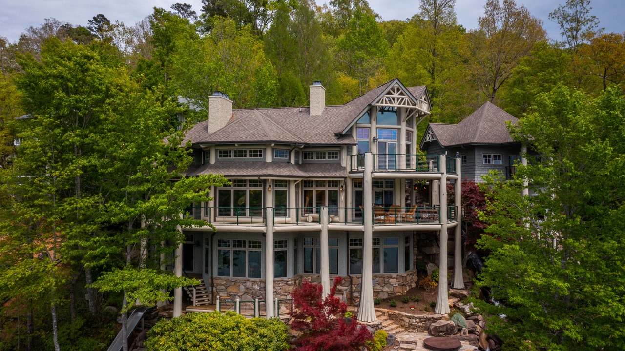 Photo of Outdoor in Lake Lure