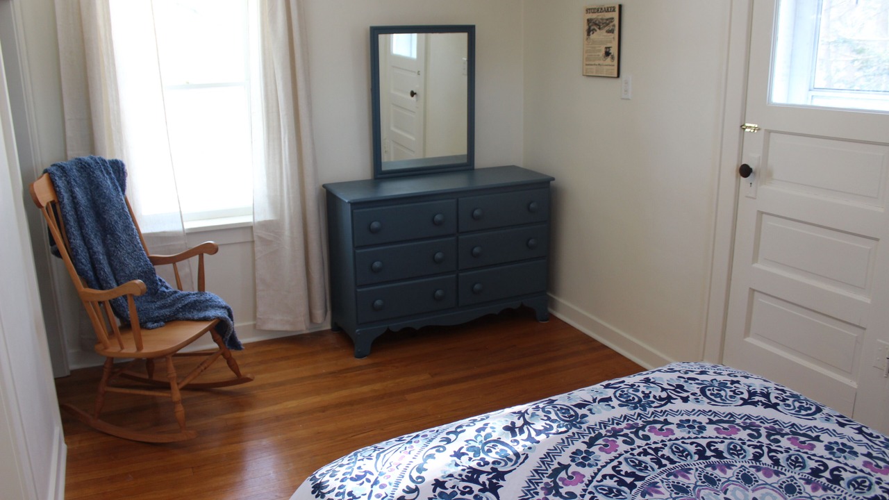 Photo of Bedroom in Niles