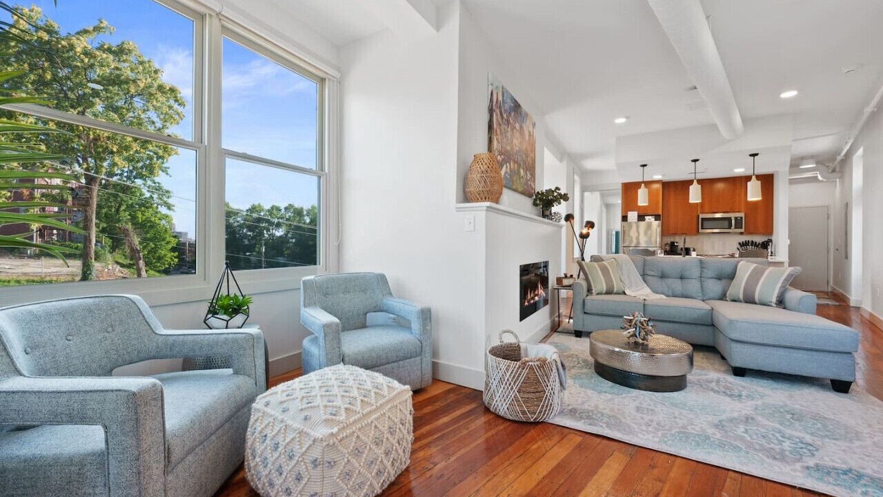 Photo of Livingroom in Mount Auburn
