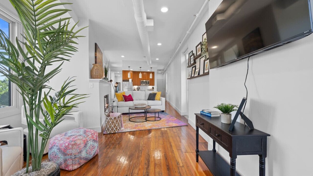 Photo of Livingroom in Mount Auburn