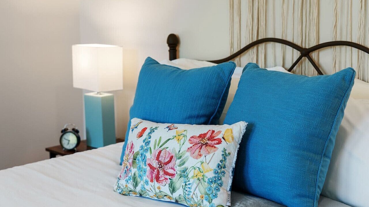 Photo of Bedroom in Mount Auburn