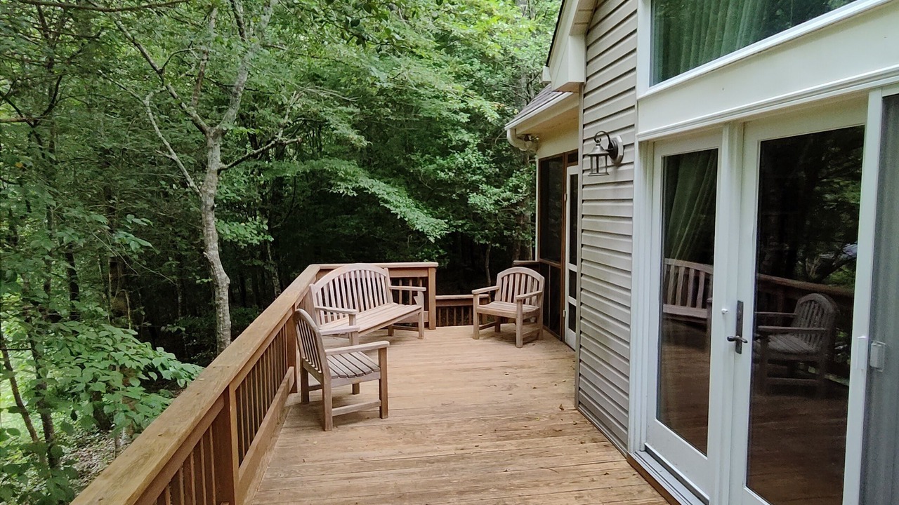 Photo of Patio Balcony in Ware
