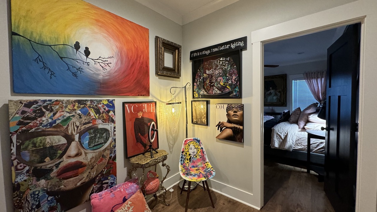 Photo of Bedroom in Hadley - Washington
