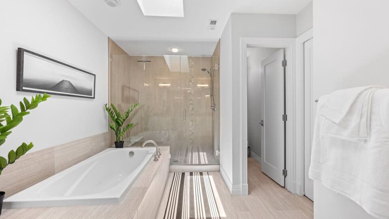 Photo of Bathroom in Platt Park