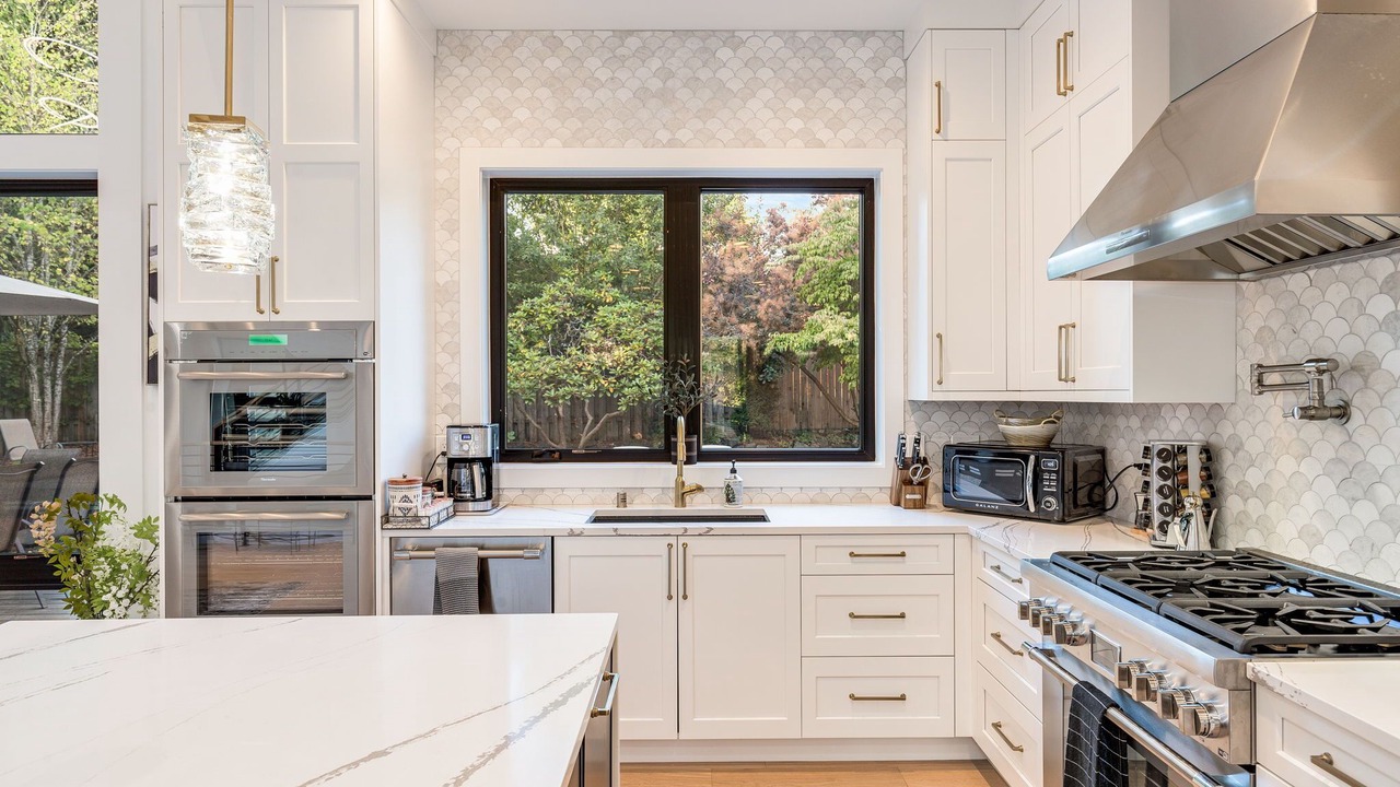 Photo of Kitchen in West Bellevue