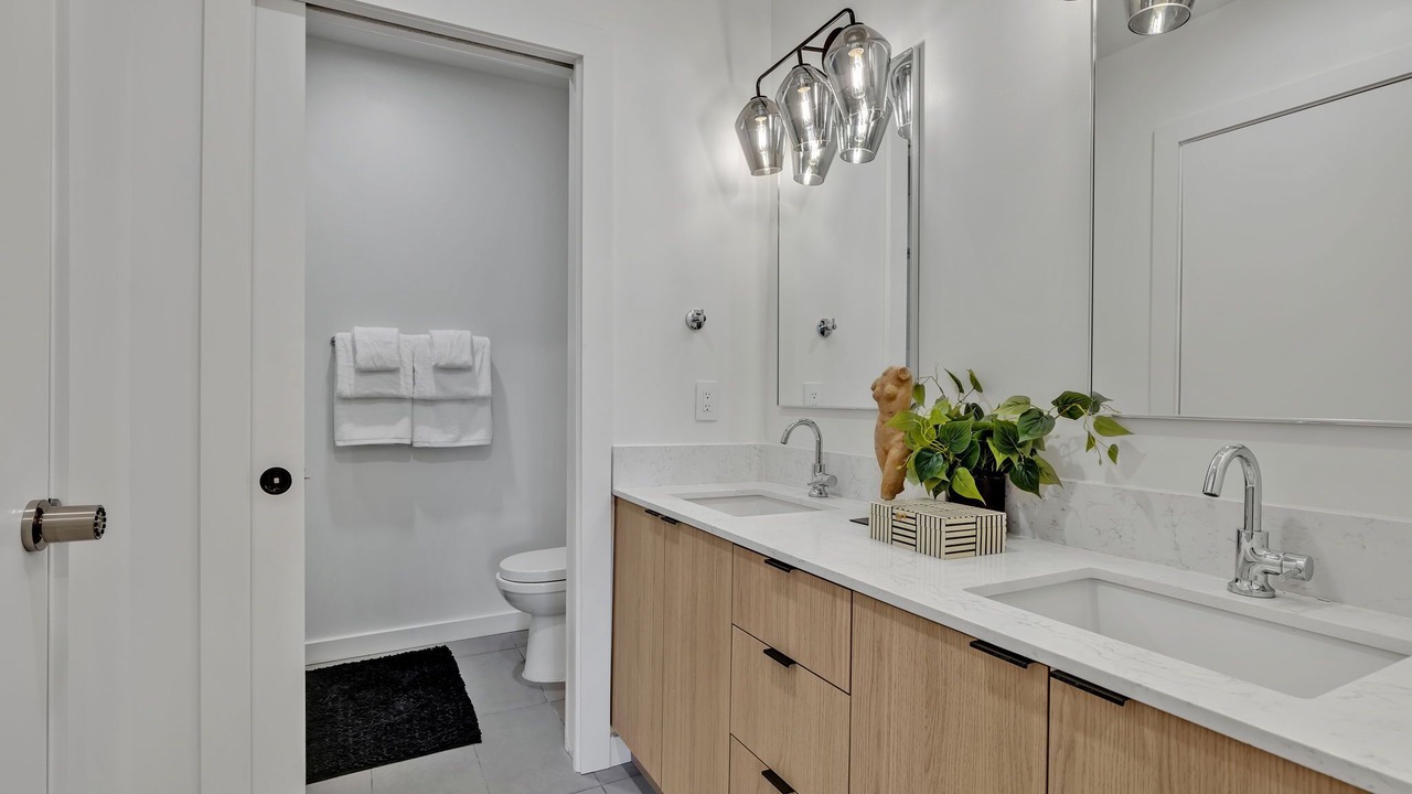 Photo of Bathroom in Rutledge Hill