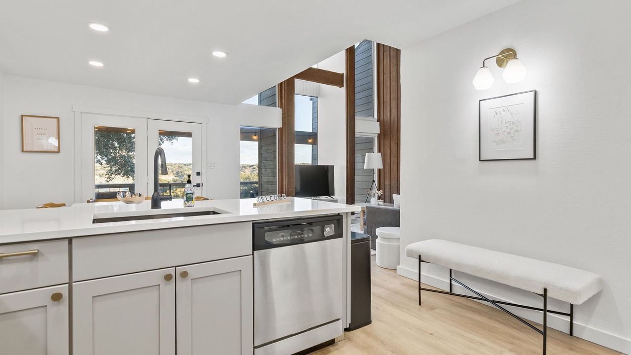 Photo of Kitchen in Point Venture