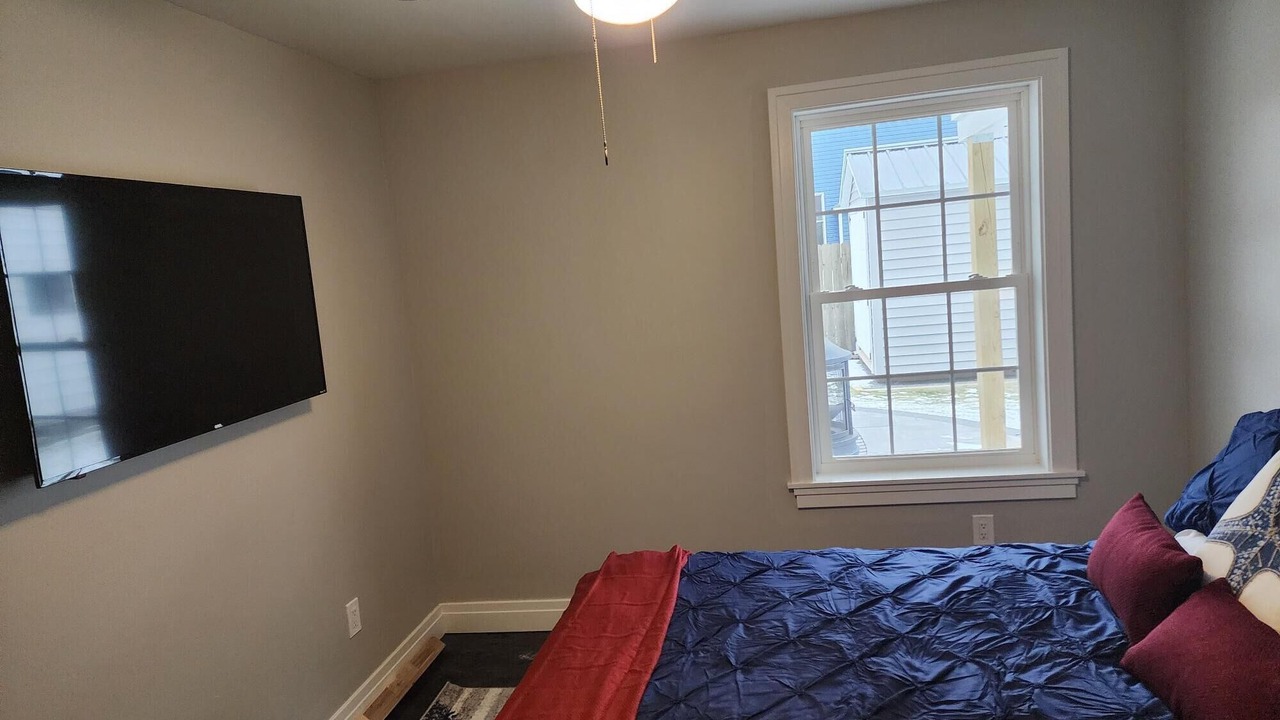 Photo of Bedroom in Lake Erie Beach