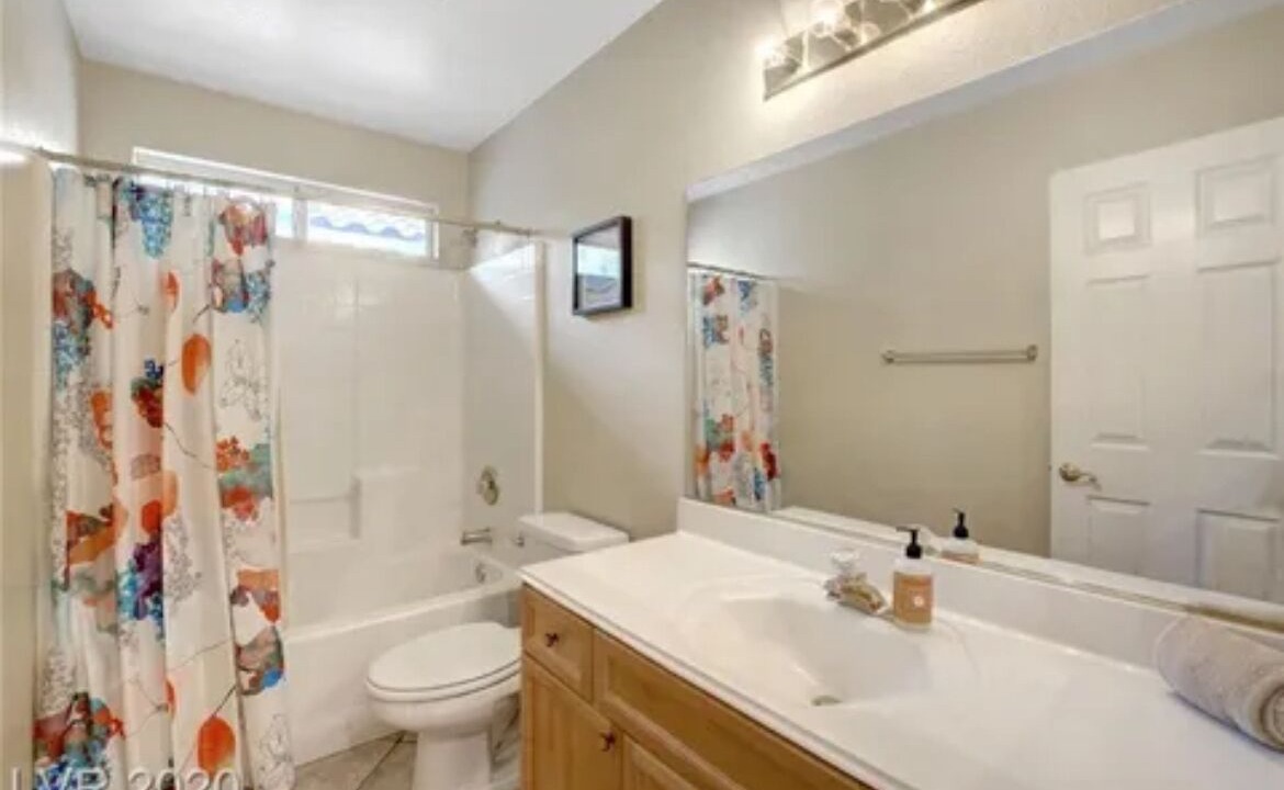 Photo of Bathroom in Summerlin