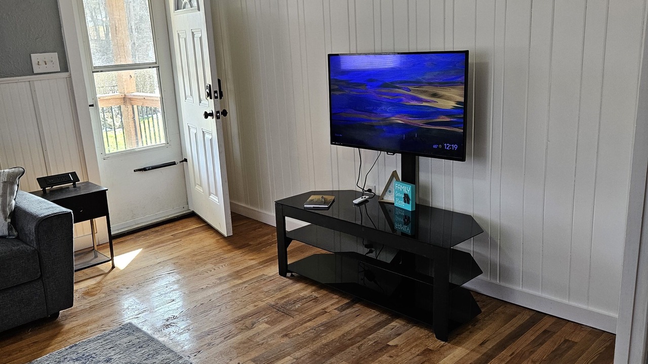 Photo of Livingroom in Eccles