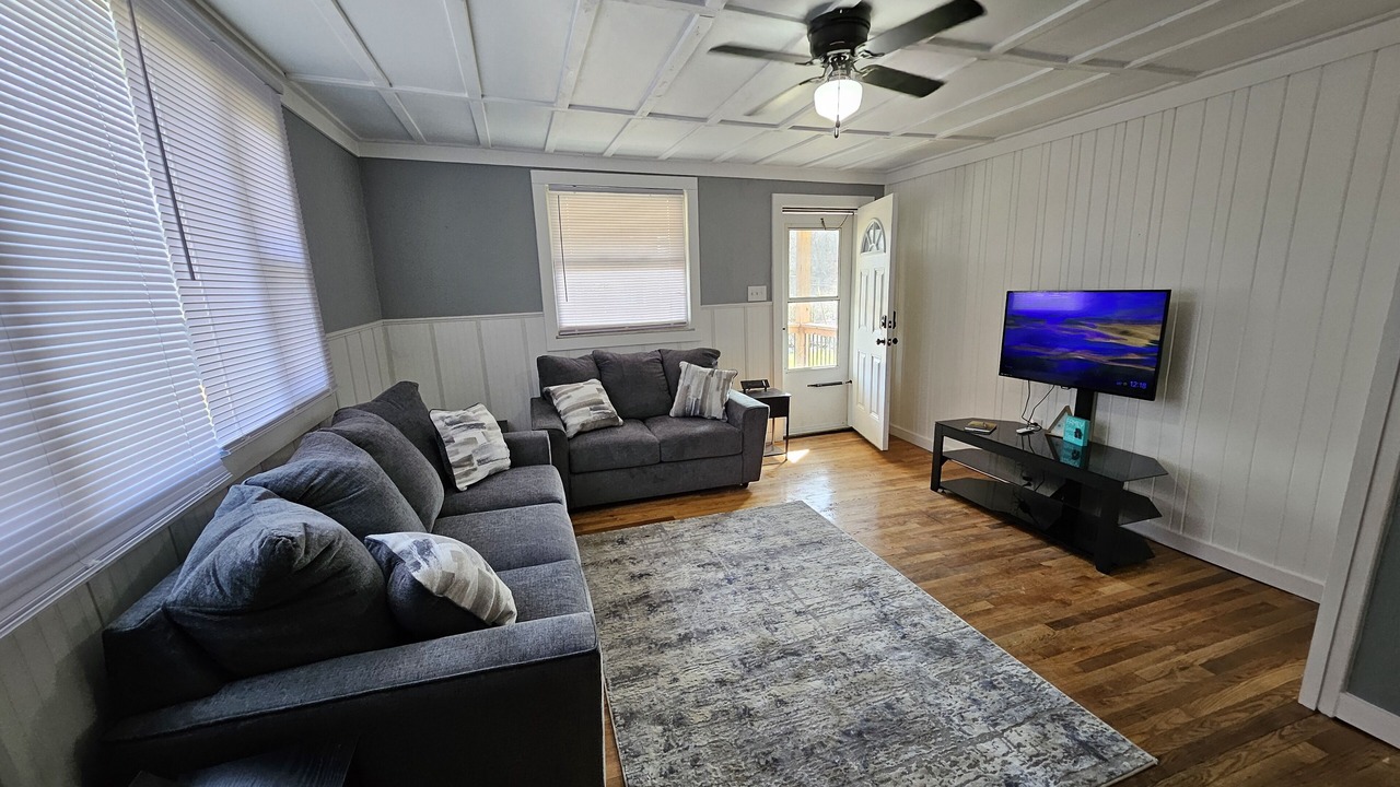 Photo of Livingroom in Eccles