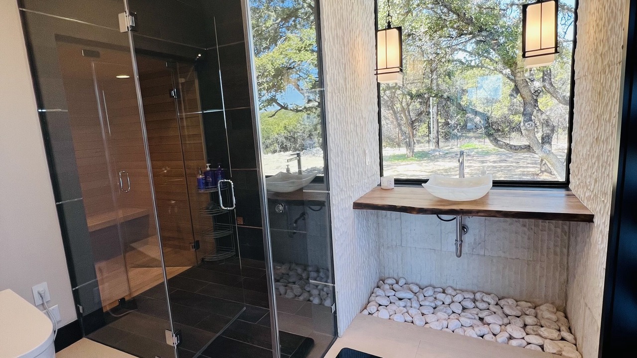 Photo of Bathroom in Greenshores