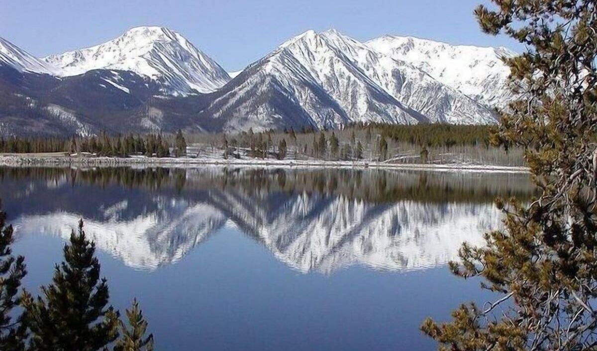 Photo of Others in Twin Lakes
