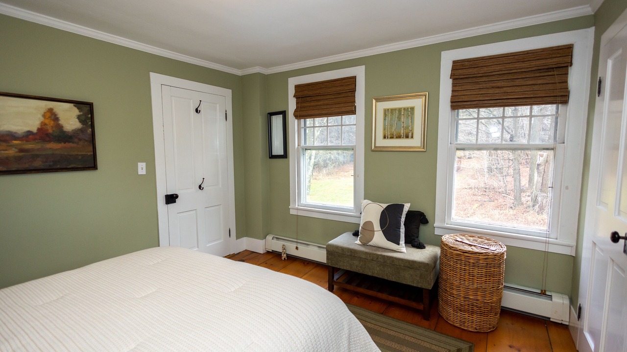 Photo of Bedroom in Maplecrest