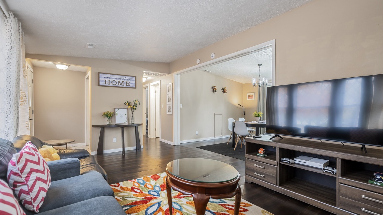 Photo of Livingroom in Bowling Green