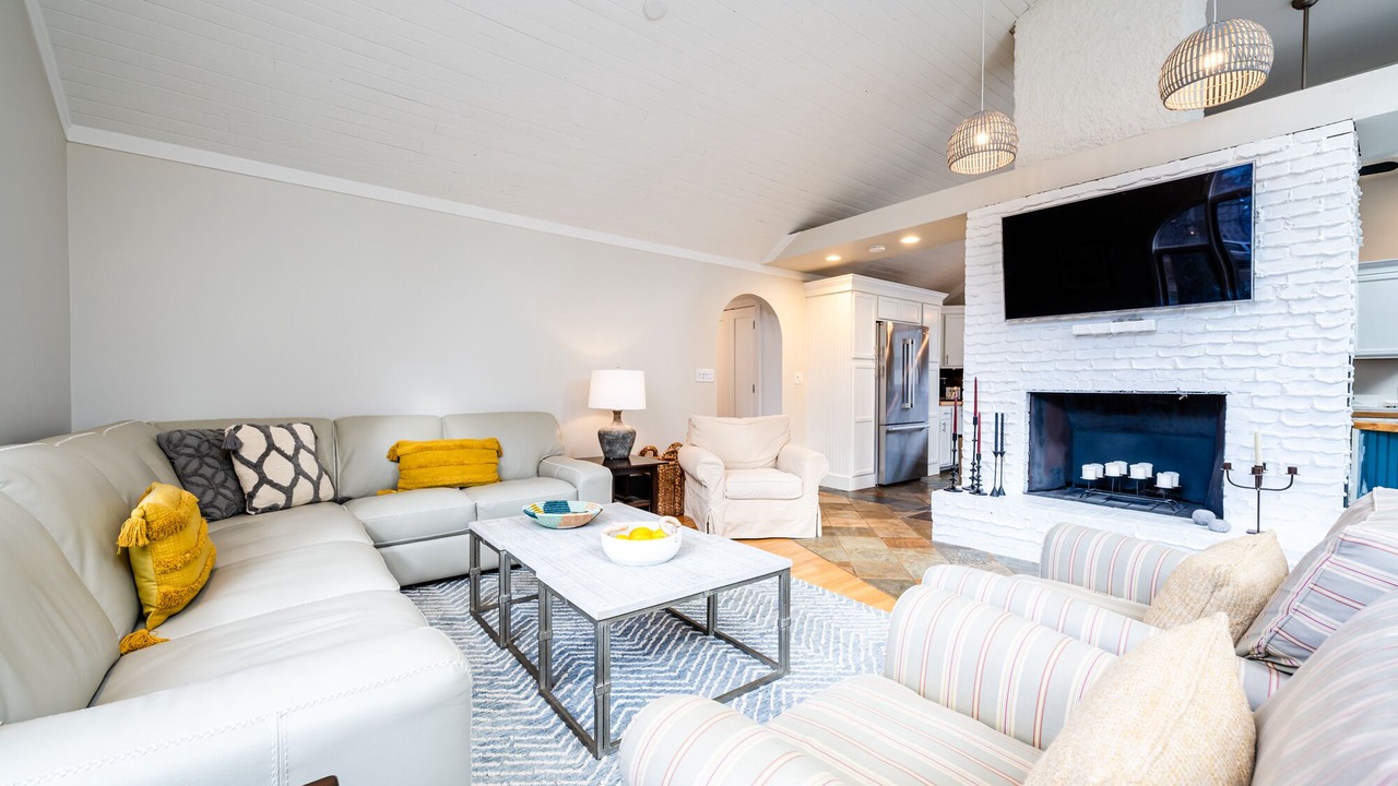 Photo of Livingroom in Harbert