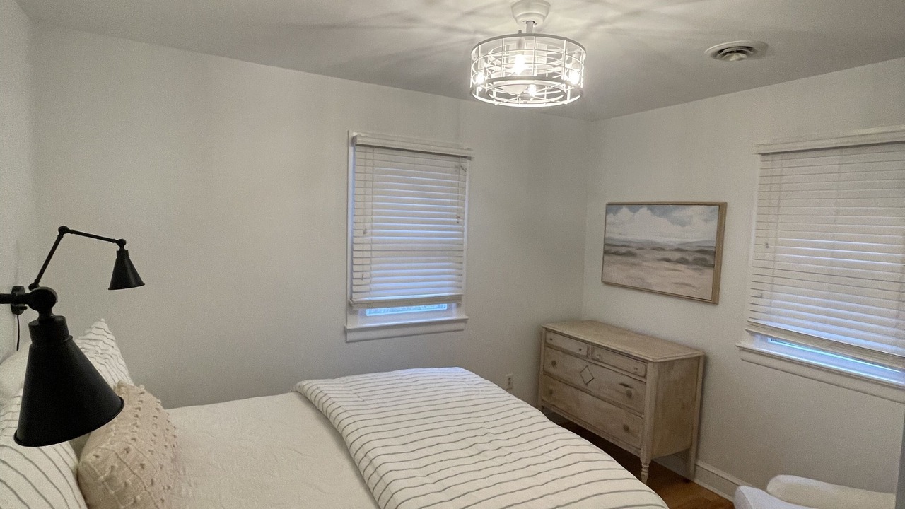 Photo of Bedroom in Lusby