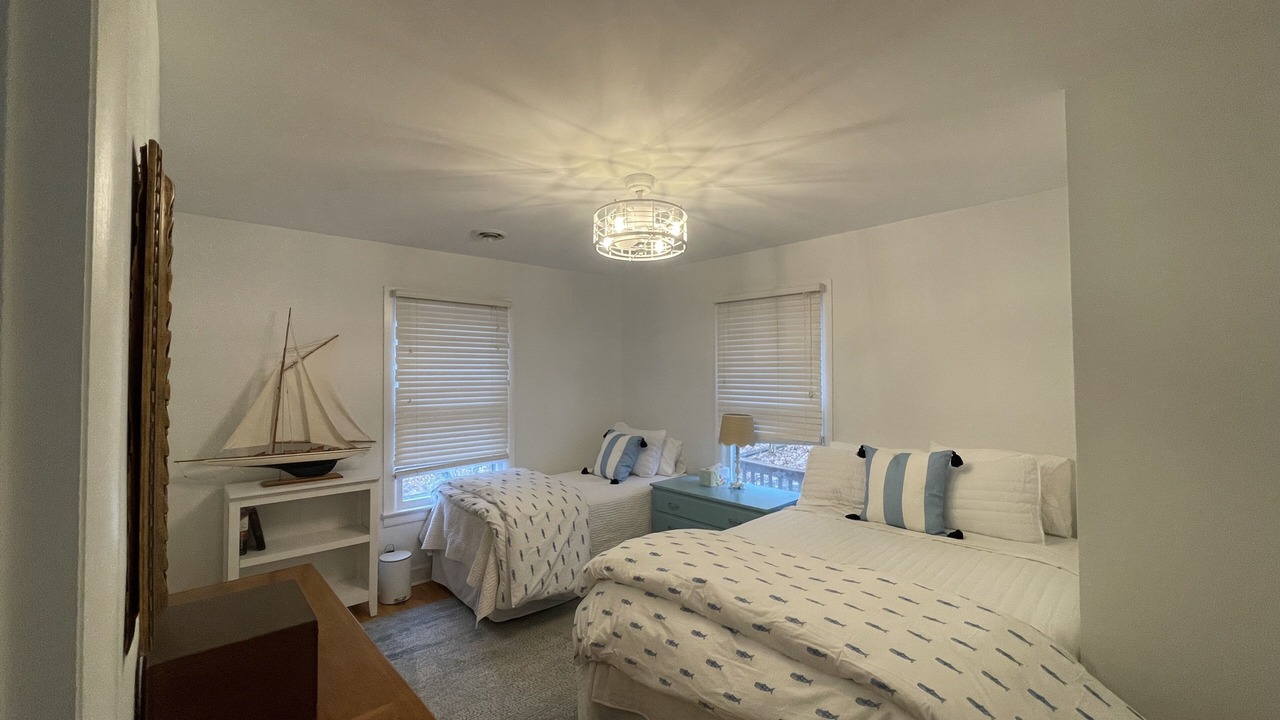 Photo of Bedroom in Lusby