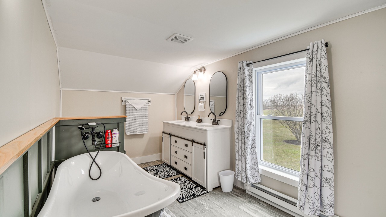 Photo of Bathroom in Town of Owasco