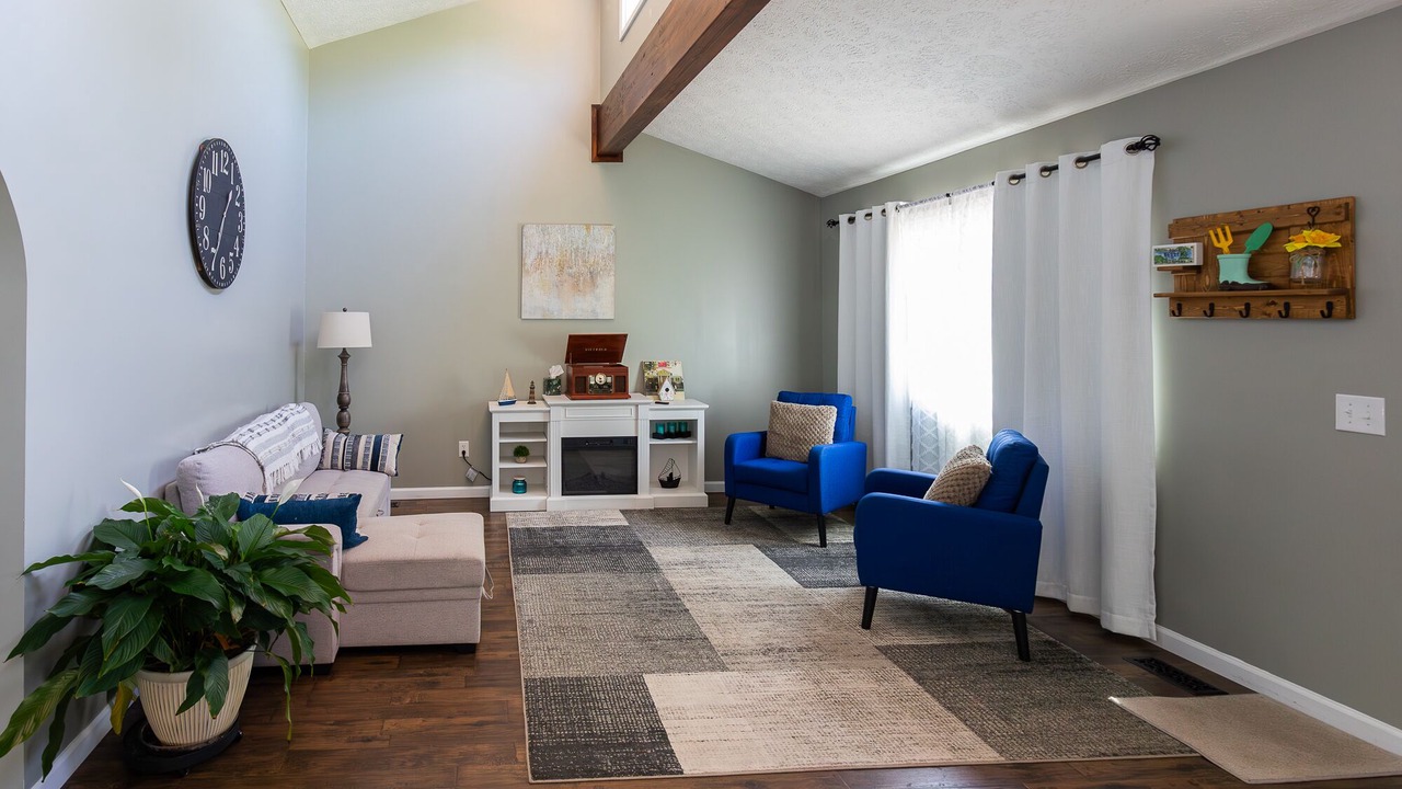 Photo of Livingroom in Grand Rivers