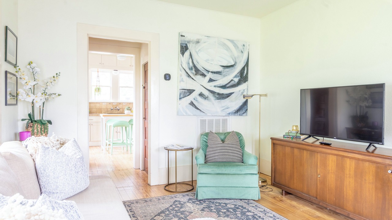 Photo of Livingroom in La Grange