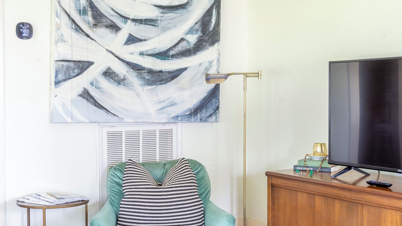 Photo of Livingroom in La Grange