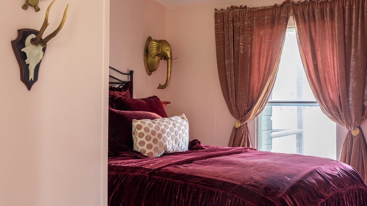 Photo of Bedroom in Ledbetter