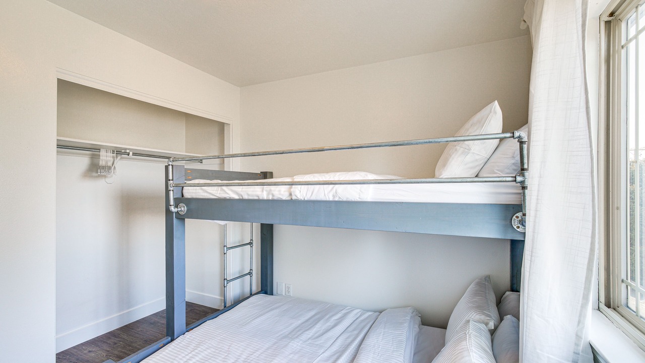 Photo of Bedroom in Sunset Heights