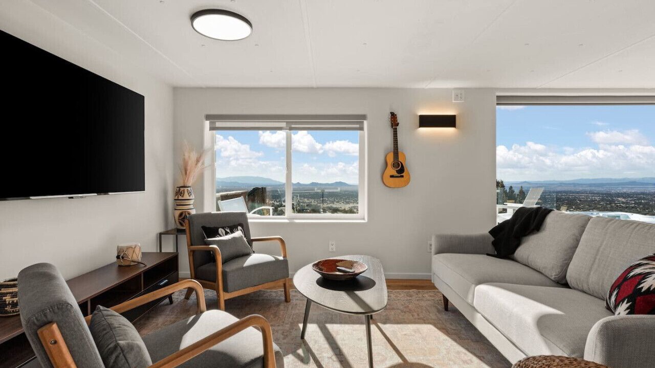 Photo of Livingroom in Canoncito