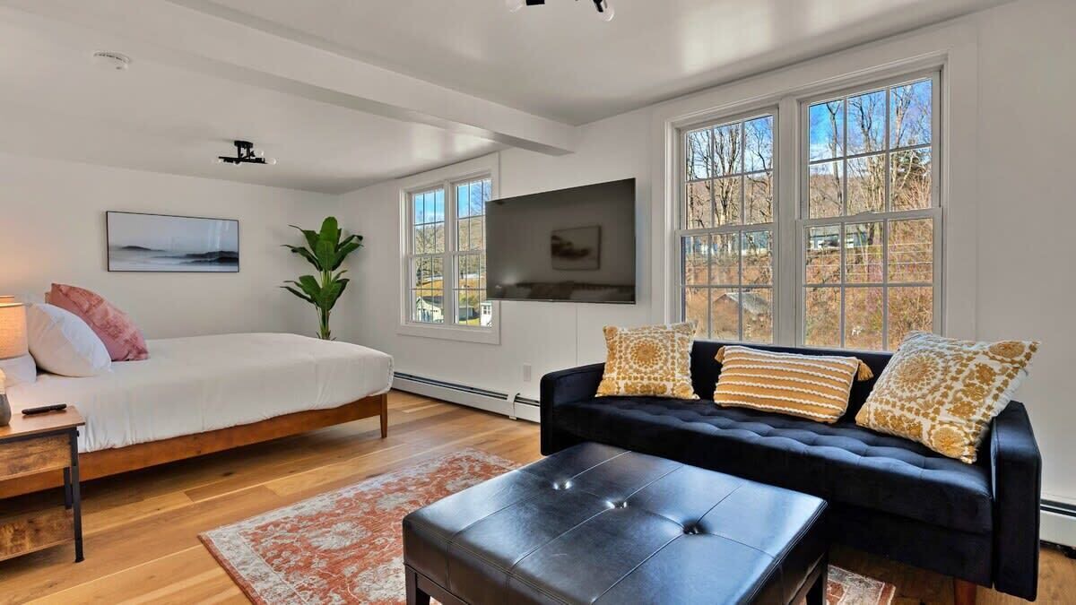 Photo of Bedroom in Pittsfield