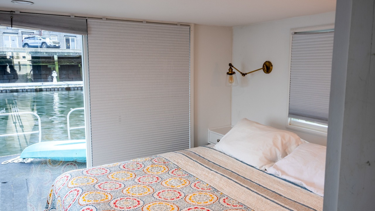 Photo of Bedroom in Downtown Boston