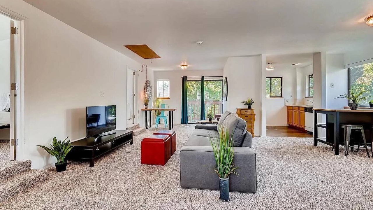 Photo of Livingroom in Arvada