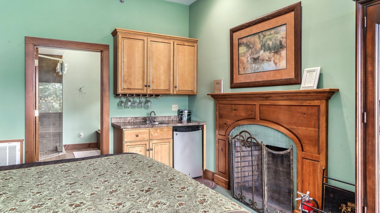 Photo of Bedroom in Townsend