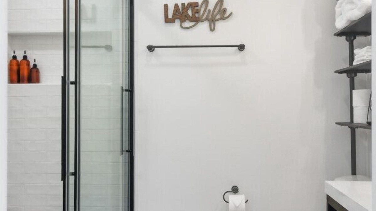 Photo of Bathroom in Gallatin