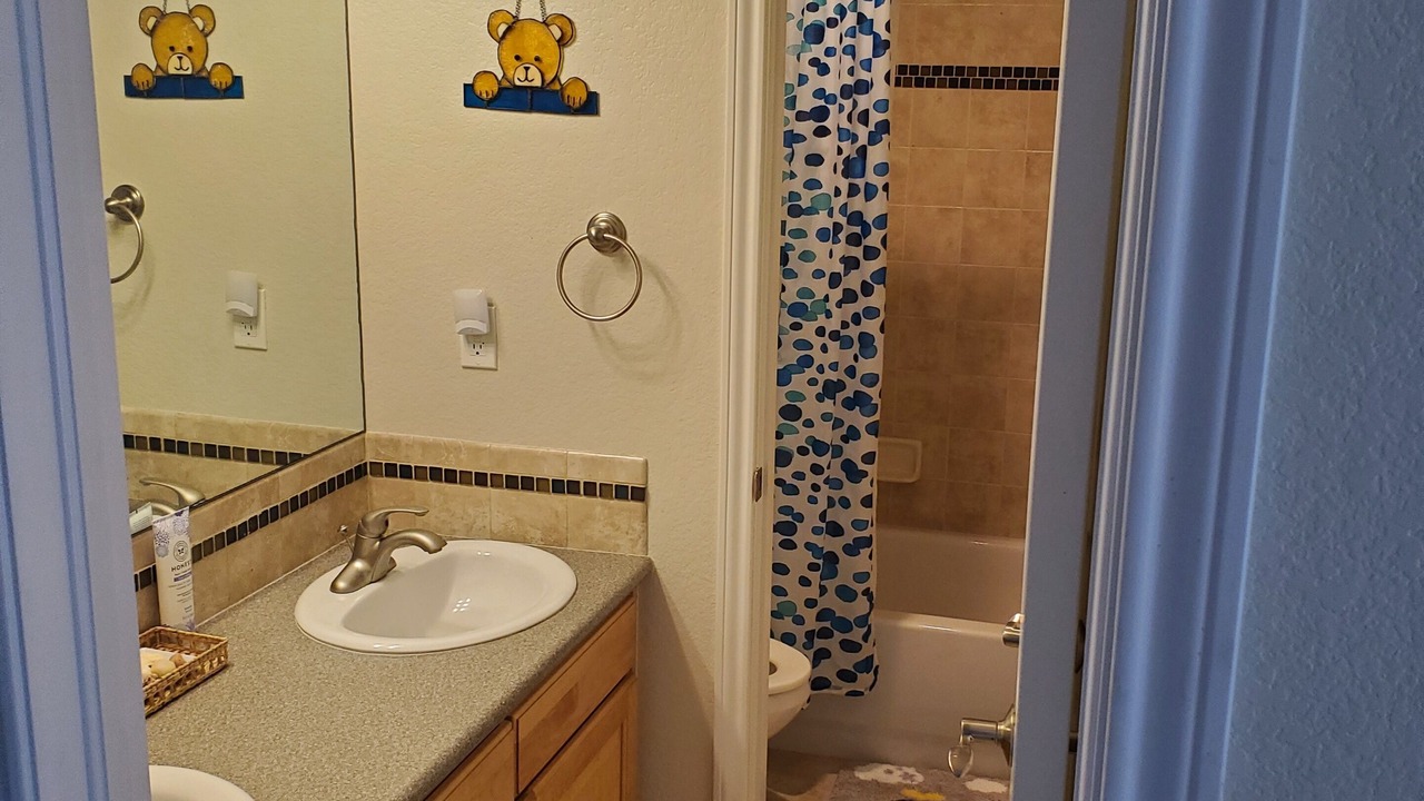 Photo of Bathroom in Lyons