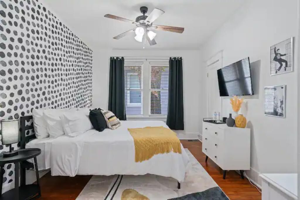 Photo of Bedroom in East Midtown