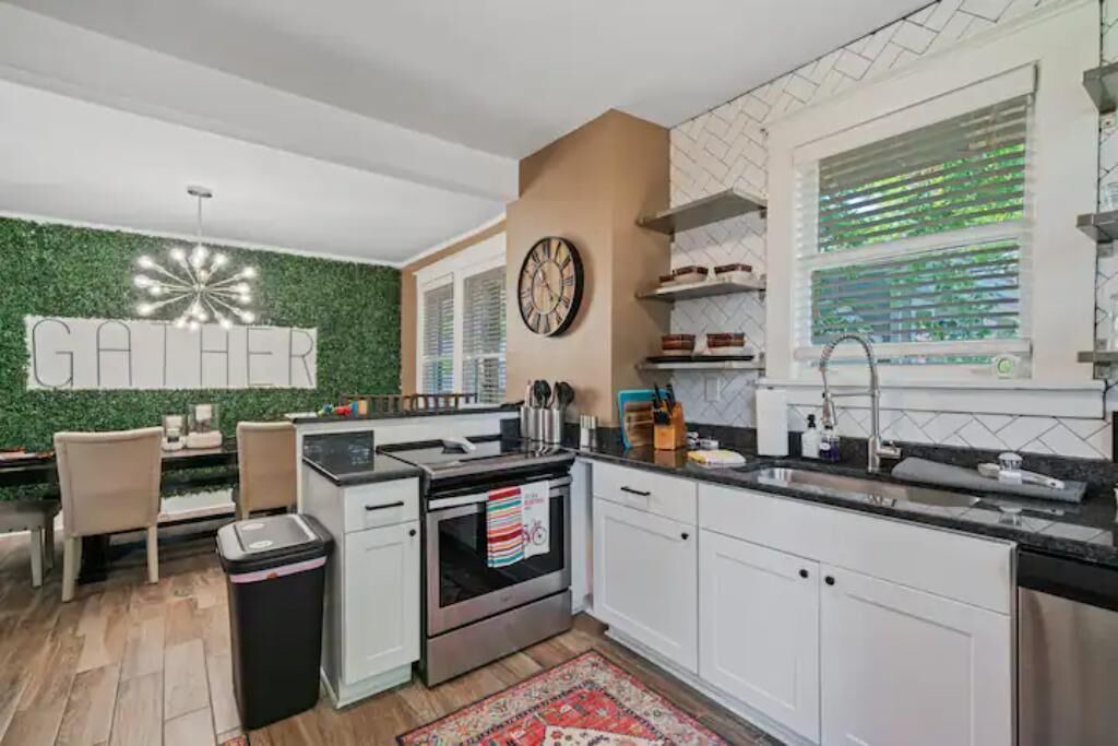 Photo of Kitchen in East Midtown