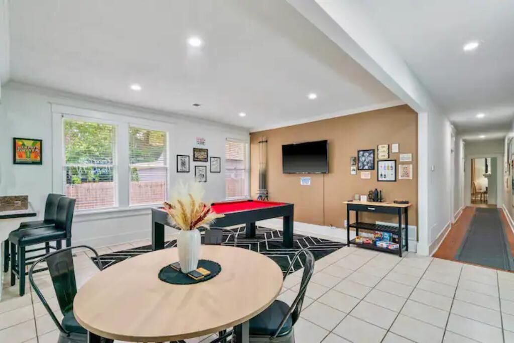 Photo of Bedroom in East Midtown