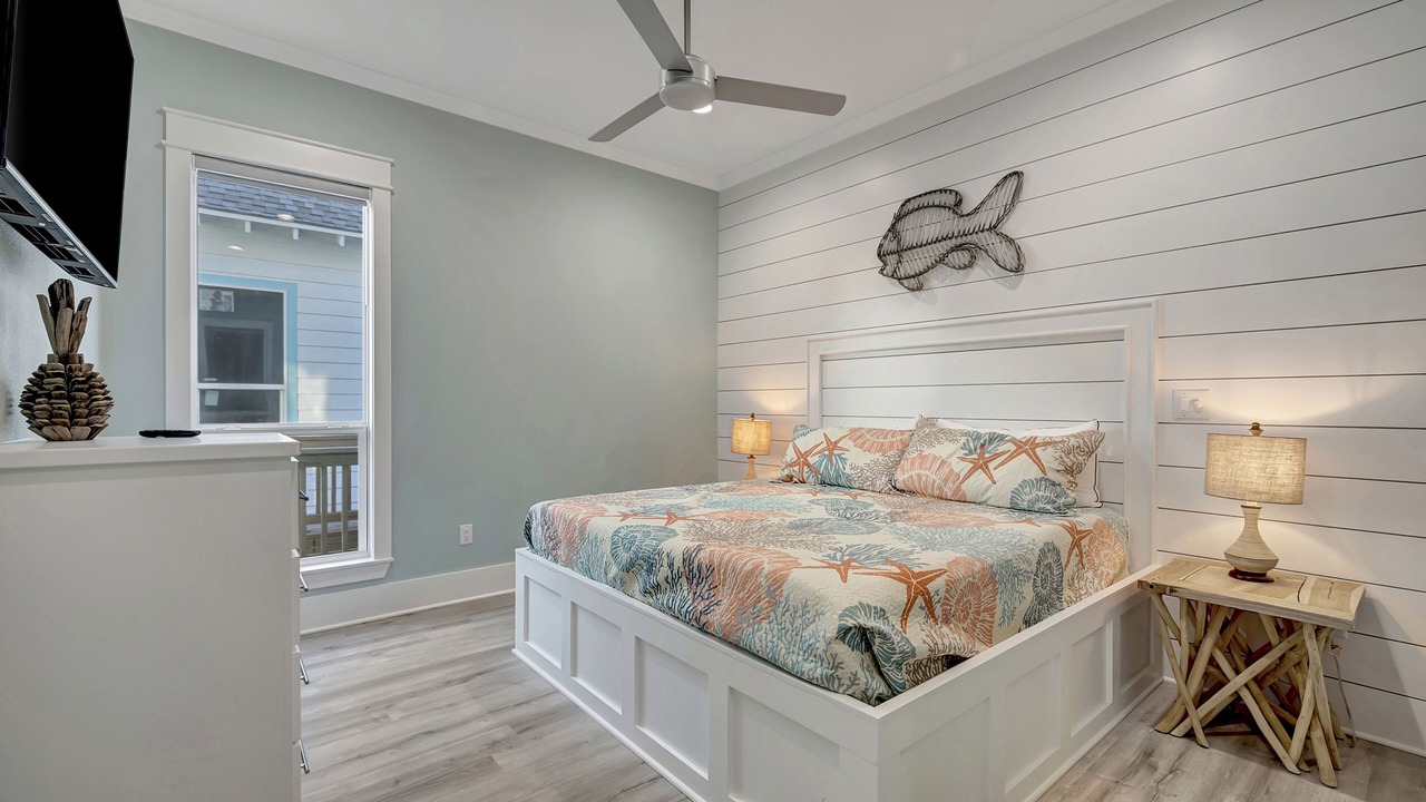 Photo of Bedroom in Crystal Beach