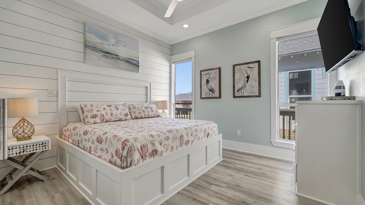 Photo of Bedroom in Crystal Beach
