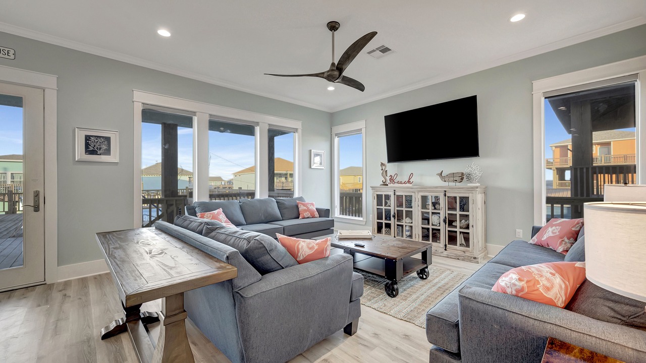 Photo of Livingroom in Crystal Beach