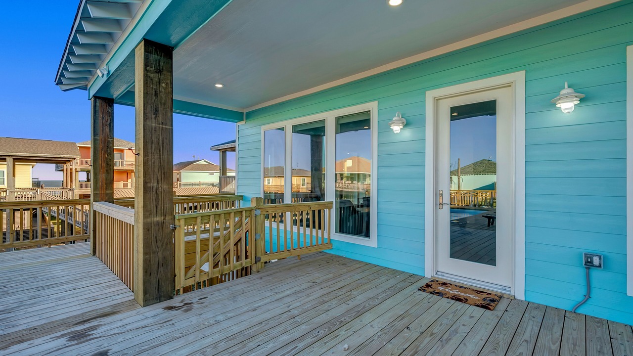 Photo of Patio Balcony in Crystal Beach