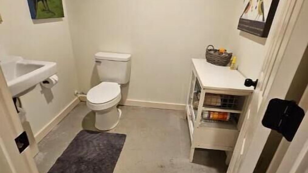 Photo of Bathroom in Ten Mile