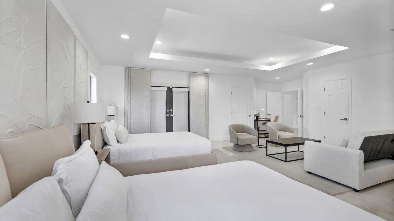 Photo of Bedroom in Sunset