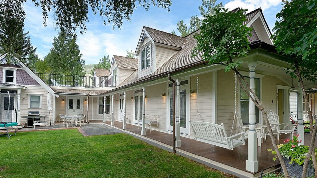 Photo of Outdoor in West End