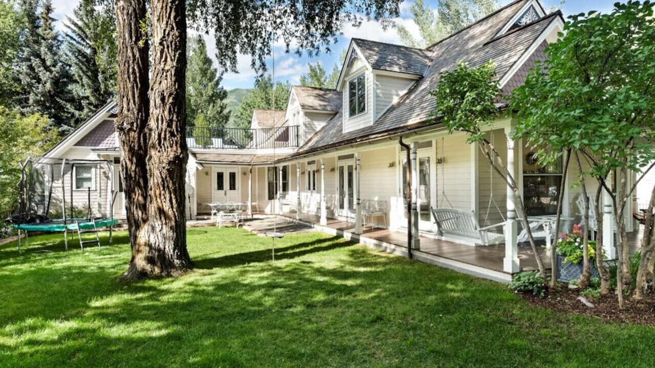 Photo of Outdoor in West End