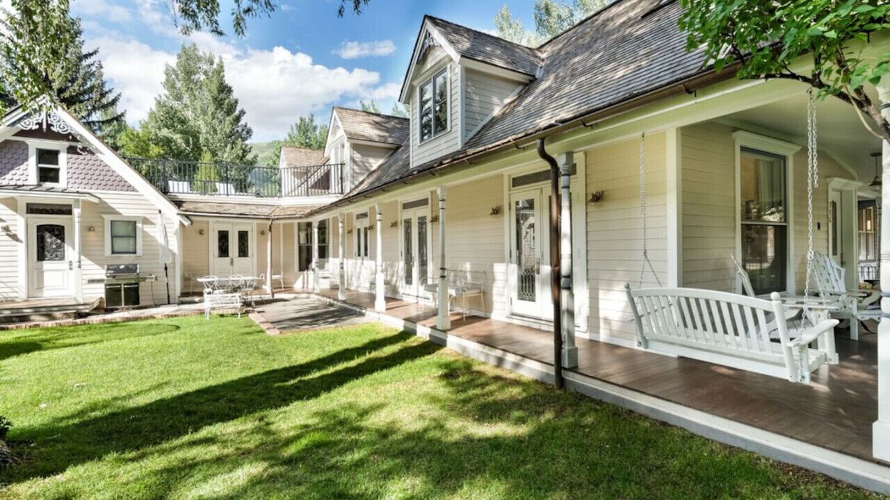 Photo of Outdoor in West End