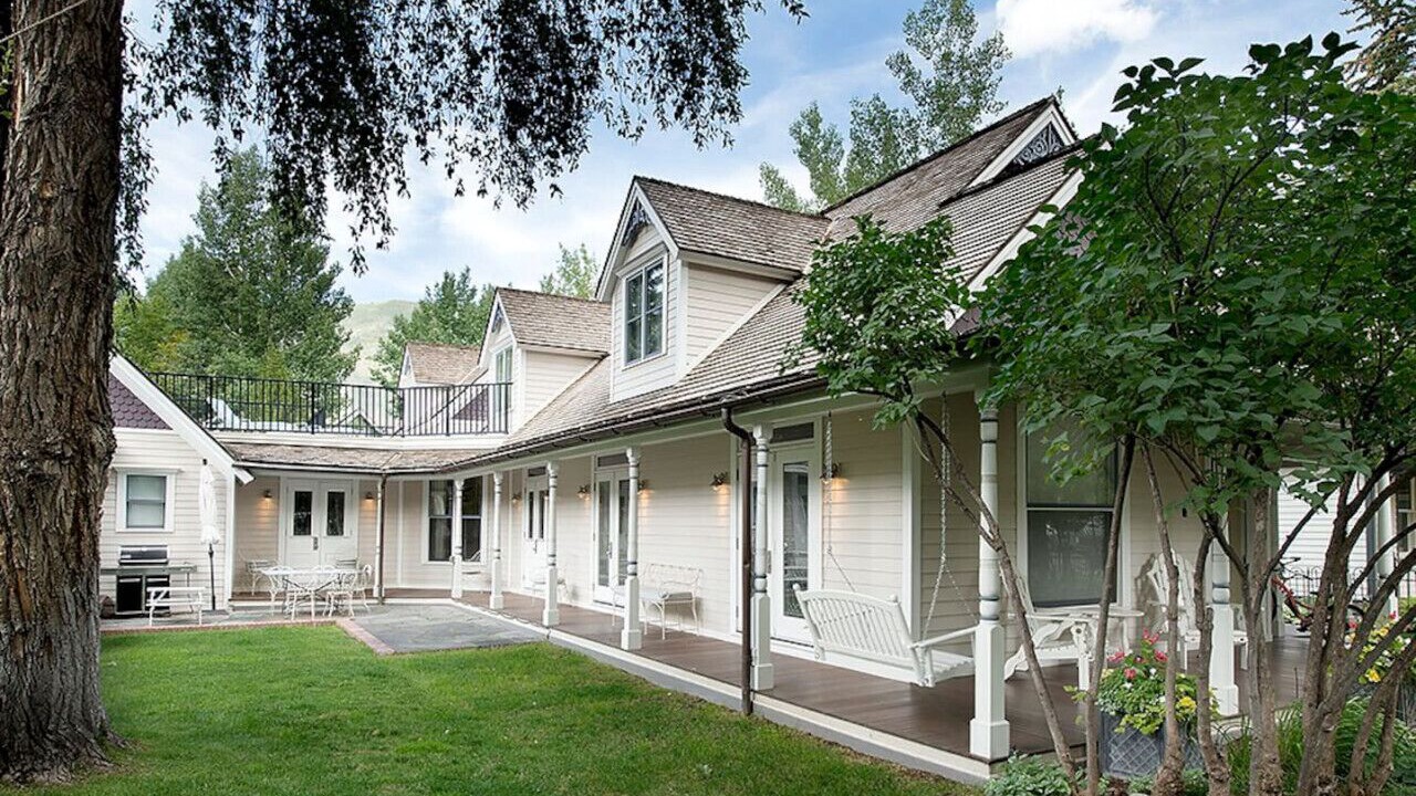 Photo of Outdoor in West End