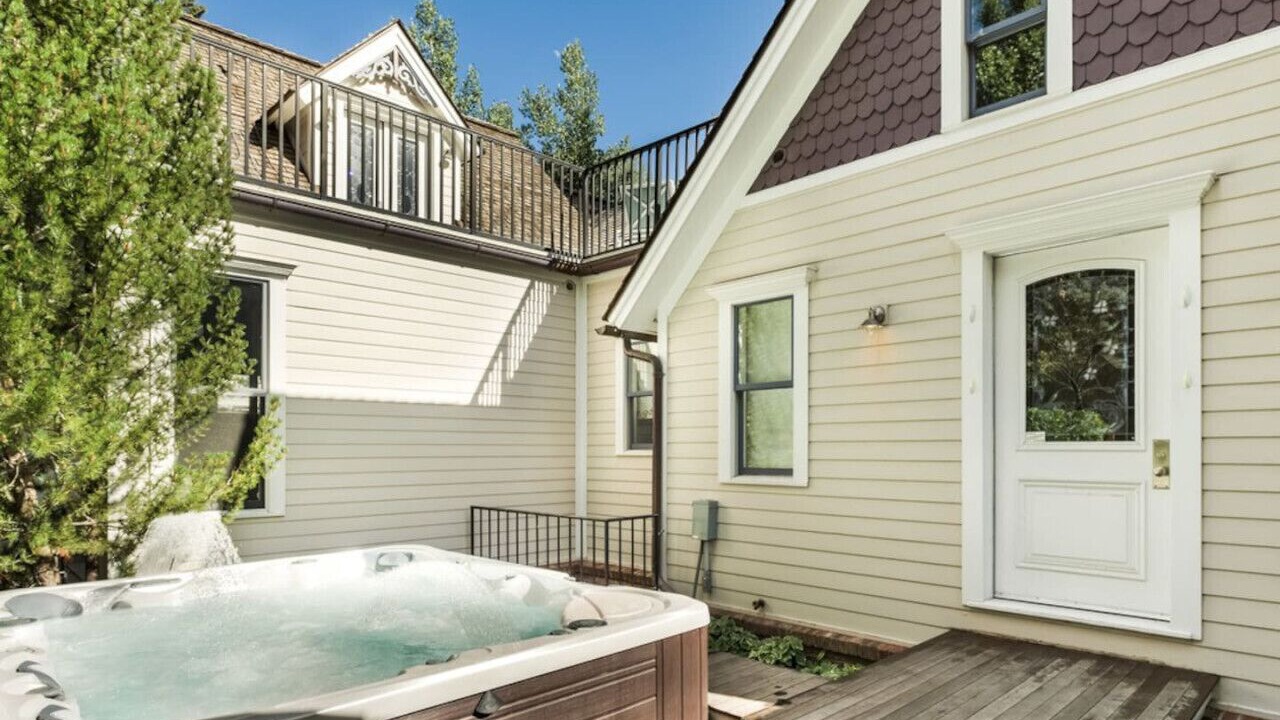 Photo of Outdoor in West End