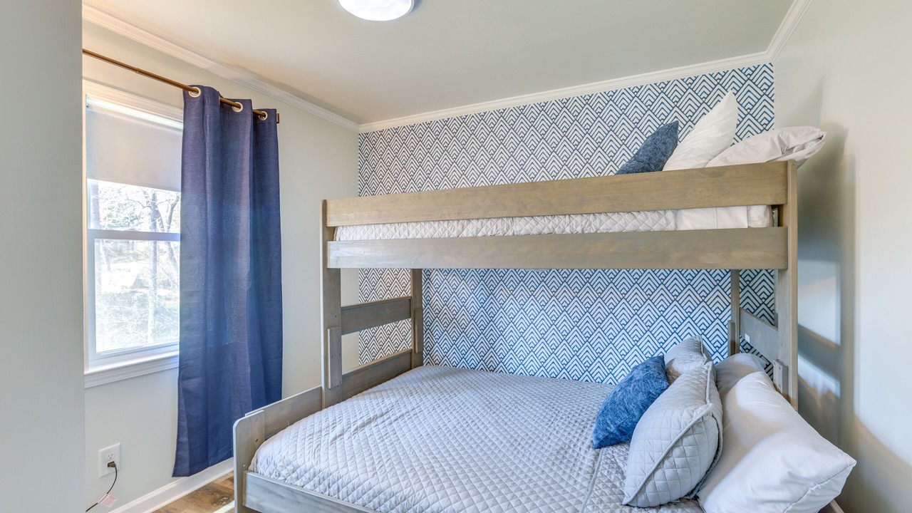 Photo of Bedroom in Shelby